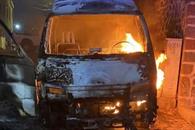 Incendian unidad de transporte p&uacute;blico de la Ruta 95 en Otumba