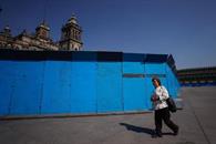 Reservan hasta 2030 datos de vallas en Palacio Nacional