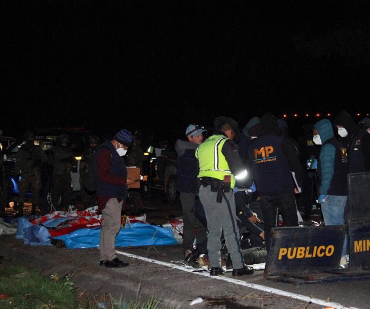 Cae autob&uacute;s a un barranco y deja 15 muertos en Guatemala