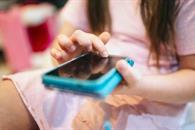 Busca PT prohibir uso de celulares y dispositivos m&oacute;viles en escuela