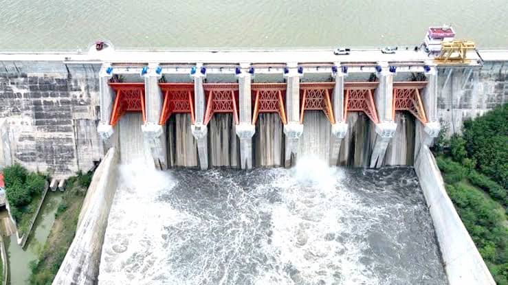 Mantiene El Cuchillo compuertas abiertas para pagar deuda a EU