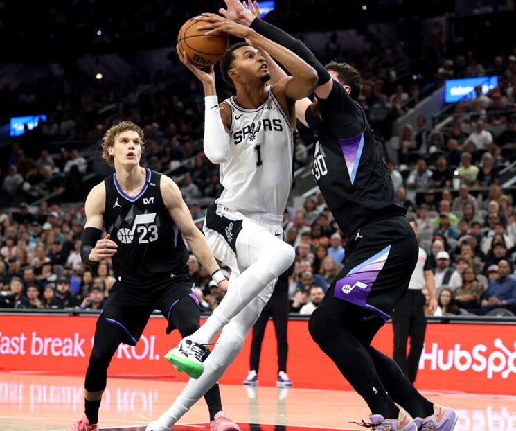 Frena el Jazz de Utah a Spurs de San Antonio