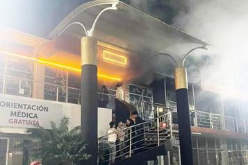 Raptan a siete tras incendios de bares en Villaflores