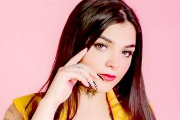 Responde Karely Ruiz a cr&iacute;ticas tras regalar juguetes