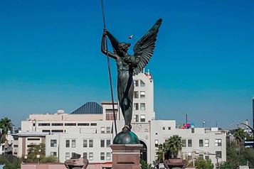 Concluyen trabajos de restauraci&oacute;n de la escultura la Victoria Alada