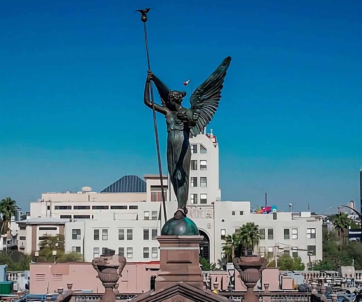 Concluyen trabajos de restauraci&oacute;n de la escultura la Victoria Alada