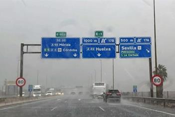 Aumenta a tres el balance de muertos por inundaciones en Espa&ntilde;a