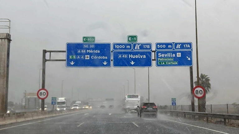 Aumenta a tres el balance de muertos por inundaciones en Espa&ntilde;a