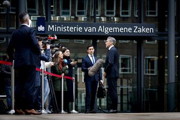 Se suicida en prisi&oacute;n hombre que mat&oacute; a nueve personas en Surinam