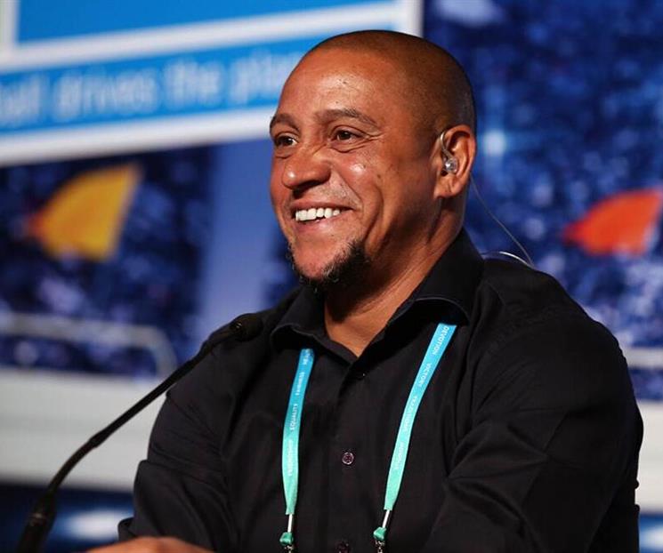 Operan por problema cardíaco a Roberto Carlos Operan por problema cardíaco a Roberto Carlos