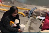 Hace diputada de SC recorrido nocturno ante onda g&eacute;lida