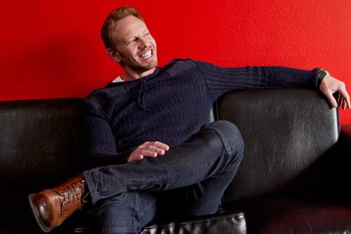 Protagonista de Beverly Hills, 90210 es acusado de agresi&oacute;n