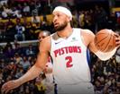 Vencen Pistons a Lakers