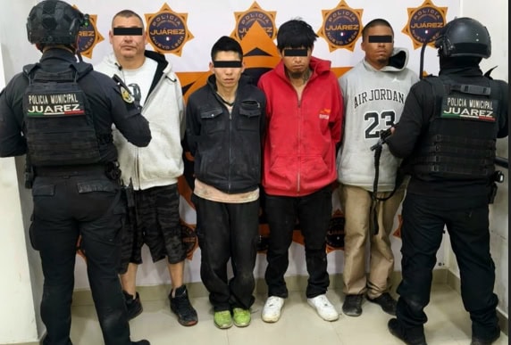 Detienen a 4 con droga tras persecuci&oacute;n