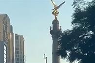 &Aacute;ngel de la Independencia se balancea durante el sismo en CDMX