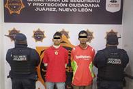 Detienen a sujetos con moto robada