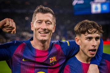 Gana Barcelona y sigue de l&iacute;der en LaLiga