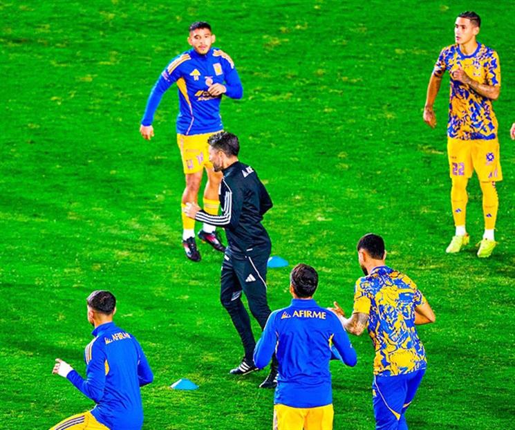 Tigres inicia pretemporada con todo el plantel, incluido Farfán y Purata