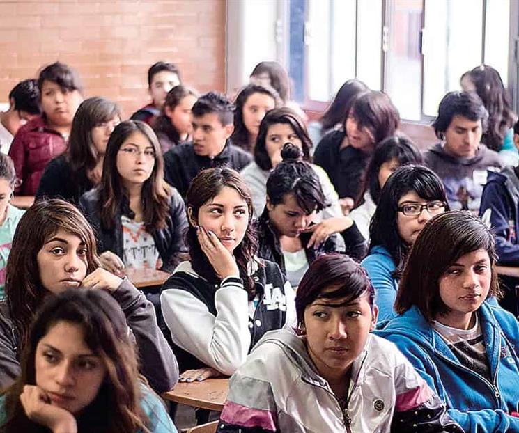 Busca SEP iniciativa digital para la &acute;prepa&acute;