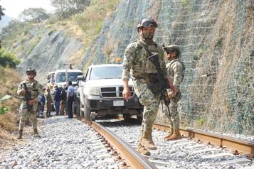 Realizan levantamiento de restos del Tren Interoce&aacute;nico en Oaxaca