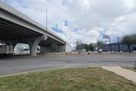 Realiza SC limpieza en bajos de mega puente Realiza SC limpieza en bajos de mega puente