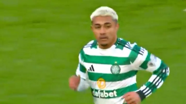 Debuta Juli&aacute;n Araujo con Celtic