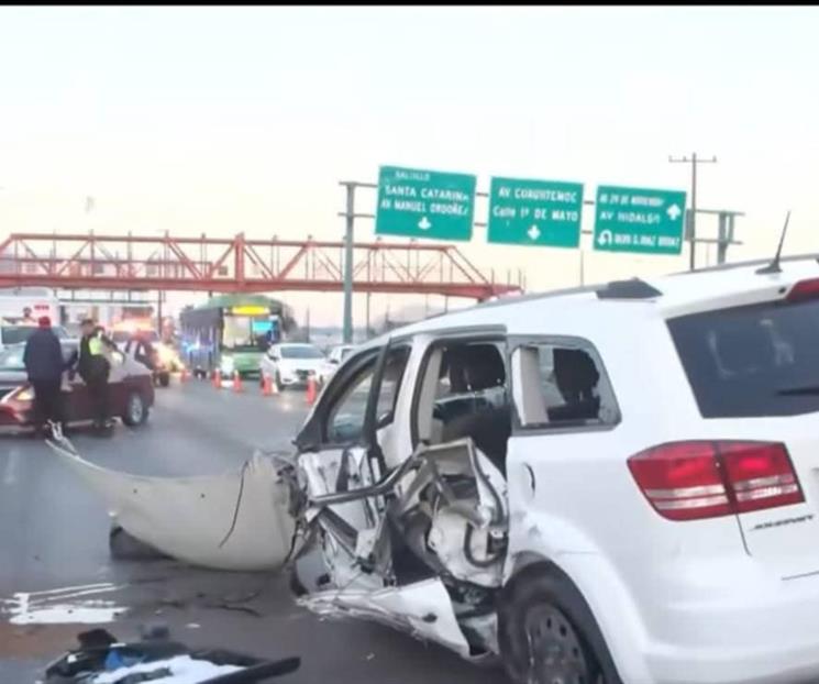 Vuelca camioneta en San Pedro Vuelca camioneta en San Pedro