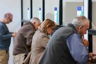 Acuden sampetrinos a pagar su predial Acuden sampetrinos a pagar su predial