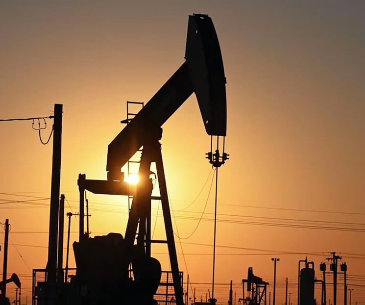 Caen precios de petr&oacute;leo tras intervenci&oacute;n de EU en Venezuela