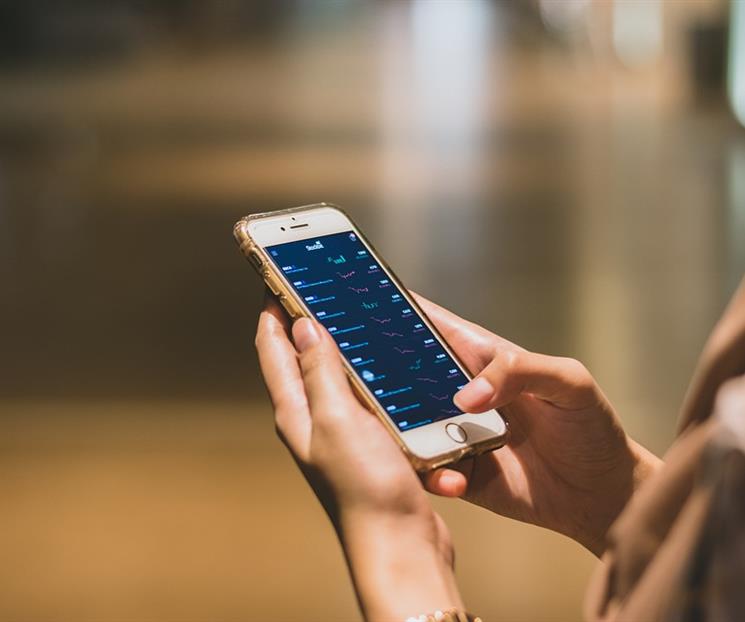 Contratos para hacer transferencias vía celular crecieron 12% Contratos para hacer transferencias vía celular crecieron 12%