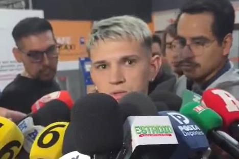 Llega Luca Orellano a Monterrey para reportar con Rayados