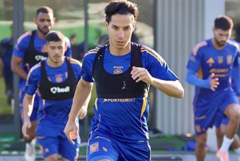 Reporta Diego Lainez con Tigres