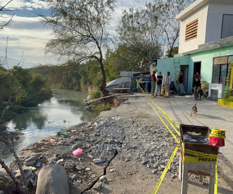 Evacua Escobedo a familias afectadas por deslave Evacua Escobedo a familias afectadas por deslave