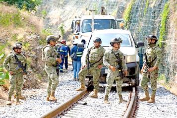 Acusan heridos a constructoras por accidente del tren Interoce&aacute;nico