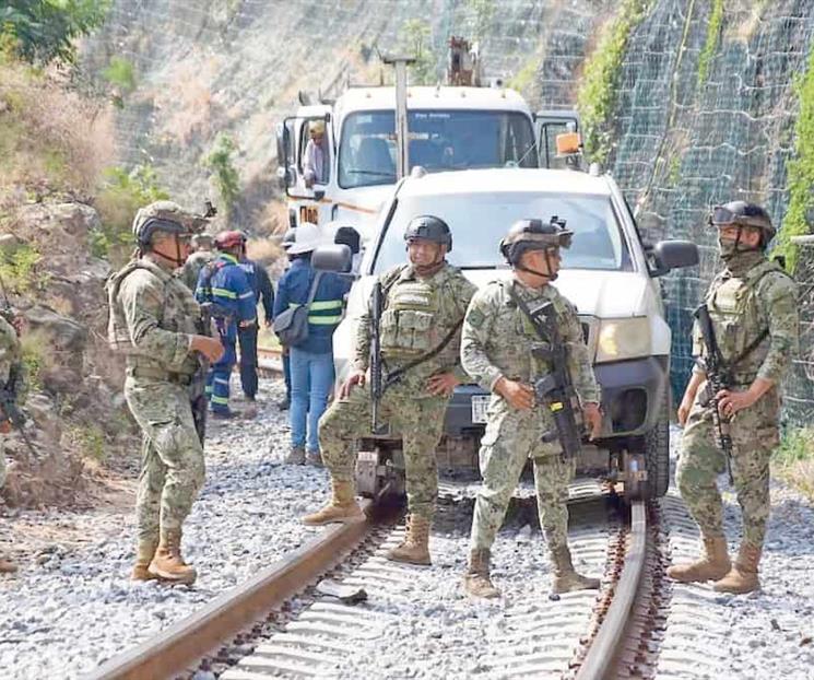 Denuncian v&iacute;ctimas ante FGR a las constructoras del tren