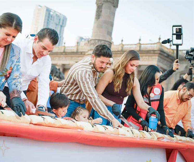 Parte gobernador una Macro Rosca de Reyes