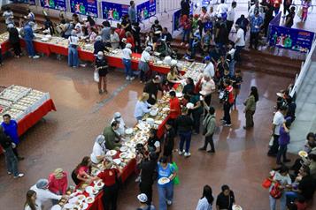 Disfrutan m&aacute;s de 7 mil de la &acute;Rosca Mundialista&acute;