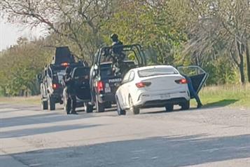 Arman persecuci&oacute;n y balacera