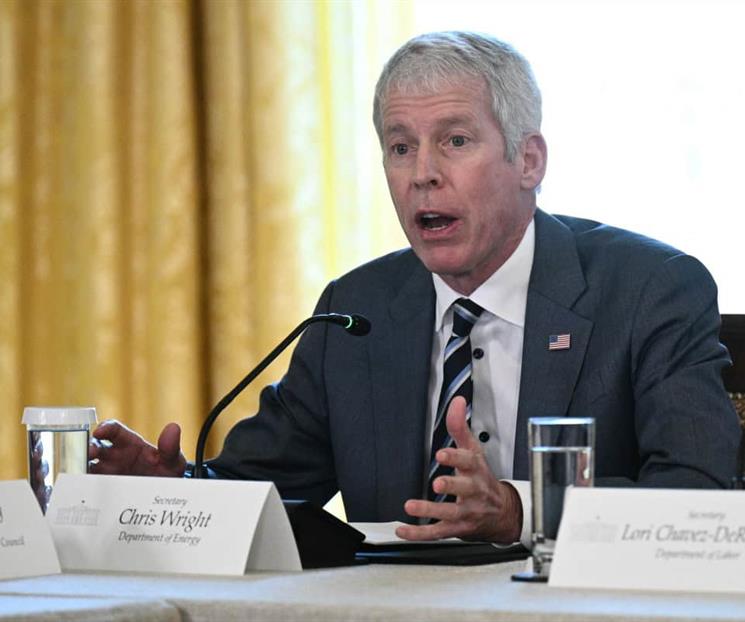 Controlar&aacute; EU venta de crudo venezolano indefinidamente