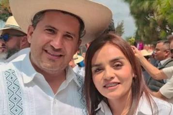 Detienen a secretar&iacute;a de Carlos Manzo; la ligan con su asesinato