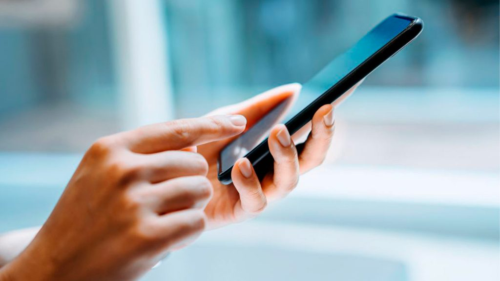 Advierten riesgos en nuevo registro para celulares