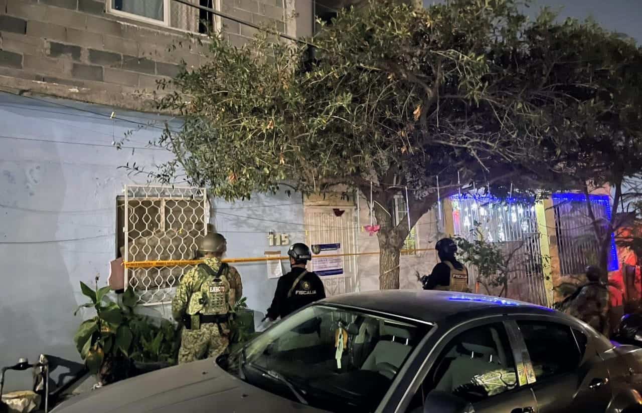 En dos carteles realizados por la Fiscal&iacute;a General de Justicia de Nuevo Le&oacute;n, en los municipios de Ju&aacute;rez y Santa Catarina, se detuvo a una persona y aseguraron droga.