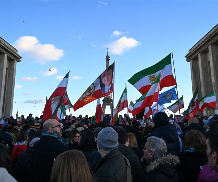 Escalan protestas en Irán con bloqueos y corte de internet