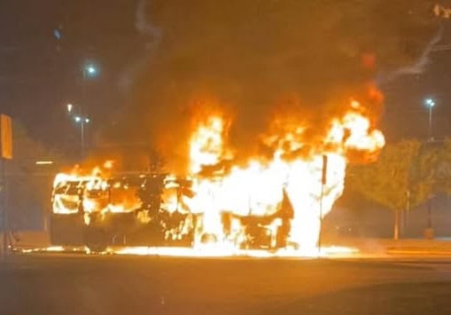 Un transporte urbano de la Ruta 232 se incendi&oacute; la noche del jueves en el municipio de Escobedo, sin que se reportaran lesionados.