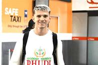 Orellano tramita su visa de trabajo