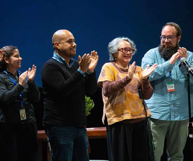 Reflexionan sobre la creaci&oacute;n del arte esc&eacute;nico