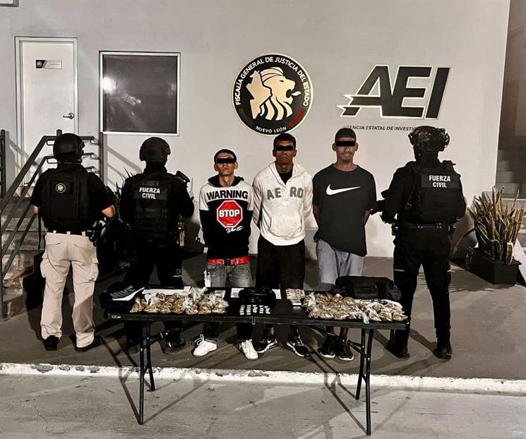 Detienen a tres hombres armados