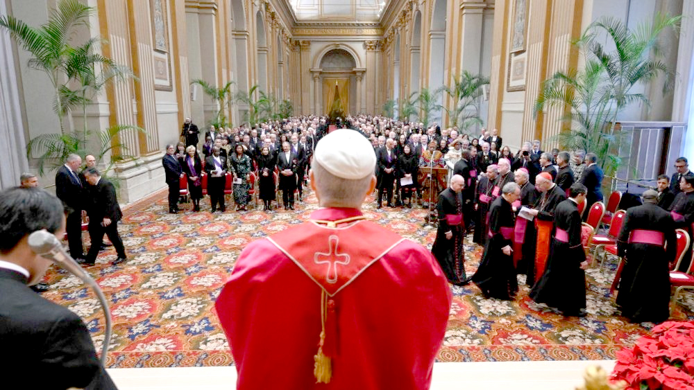 Condena el papa auge del entusiasmo bélico Condena el papa auge del entusiasmo bélico
