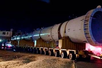 Refiner&iacute;a de Salina Cruz recibe piezas para reactivar planta