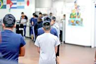 Deportan a 7,463 menores mexicanos en 2025; caen 75%